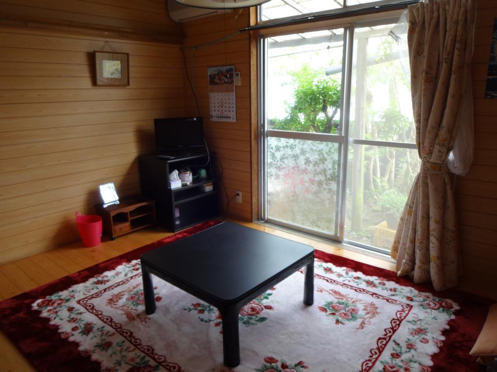 Gardenso Hotel Hacsidzso Szoba fotó